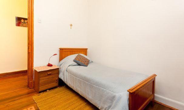 Alojamiento Alberto Magno Bed & Breakfast Santiago Exterior photo