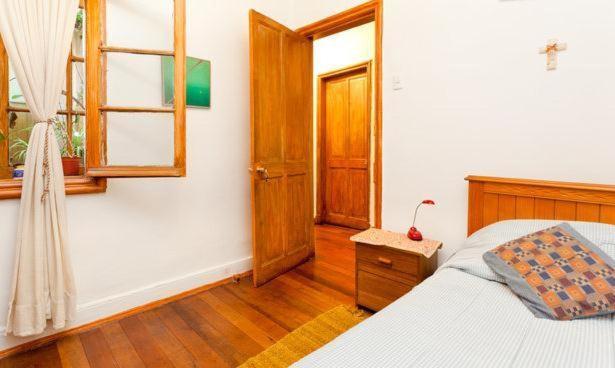Alojamiento Alberto Magno Bed & Breakfast Santiago Exterior photo